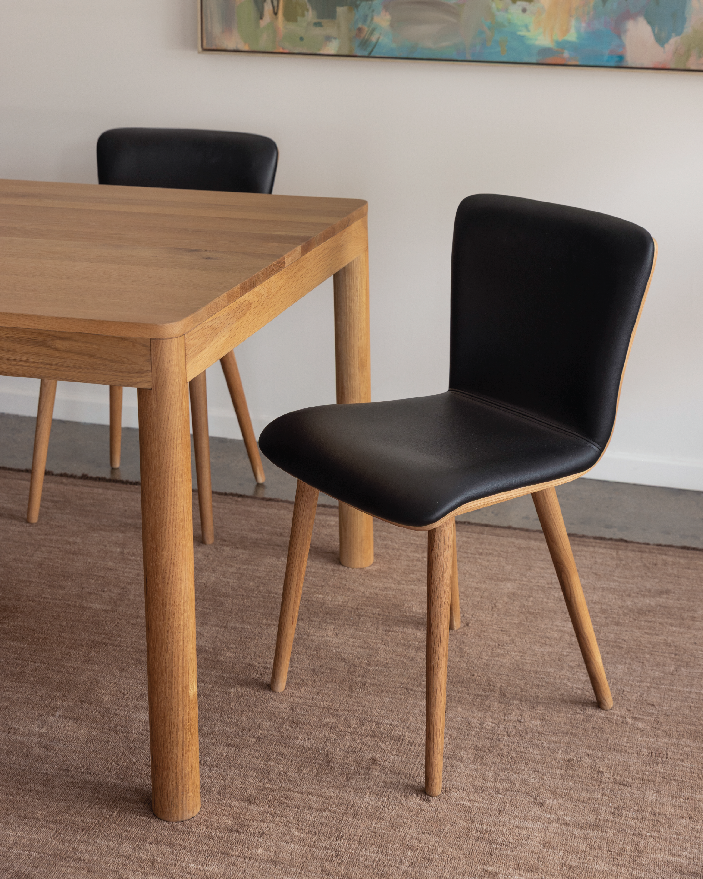 Arna 02 Oak Black Leather Dining Chair