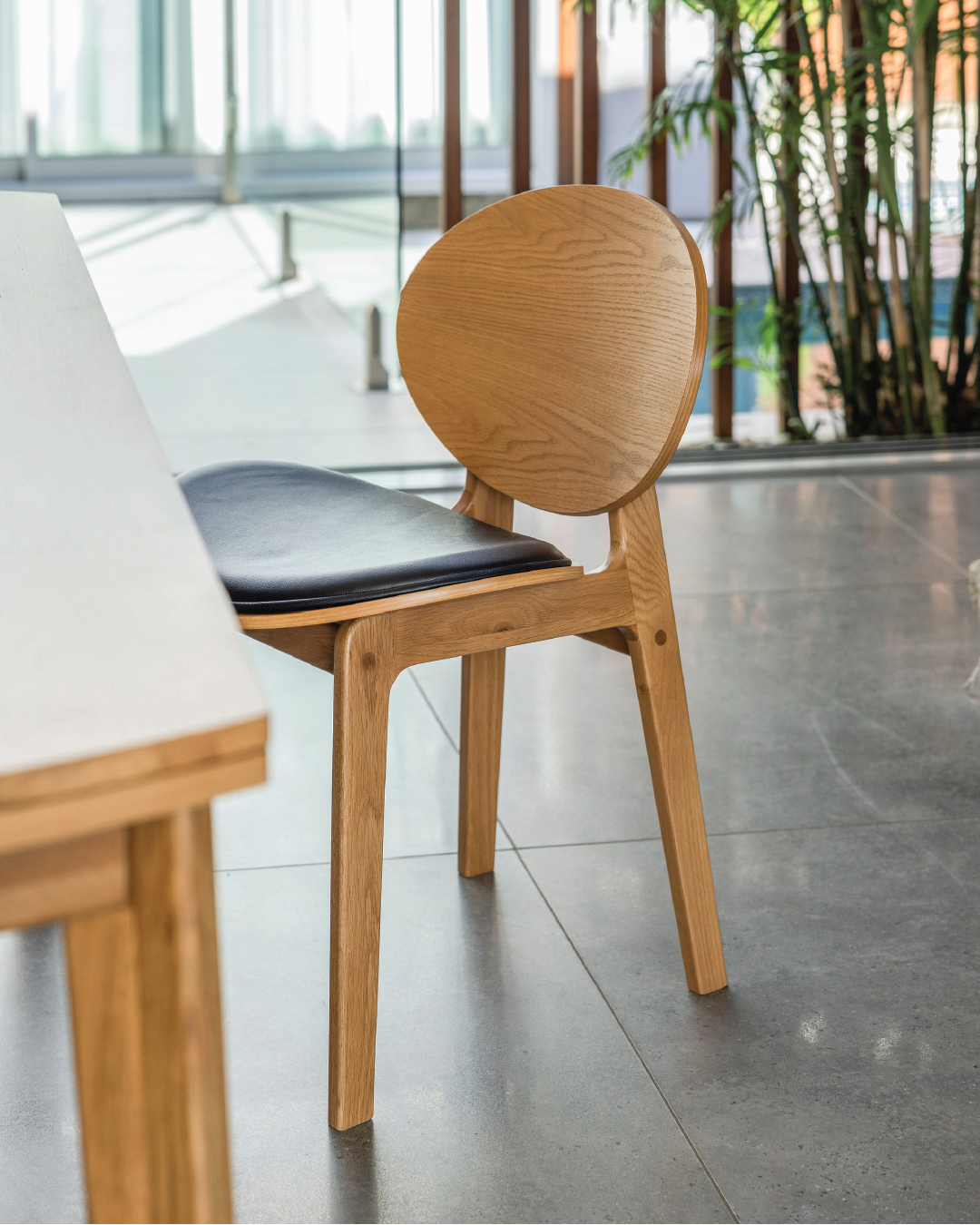Arna 04 Dining Chair