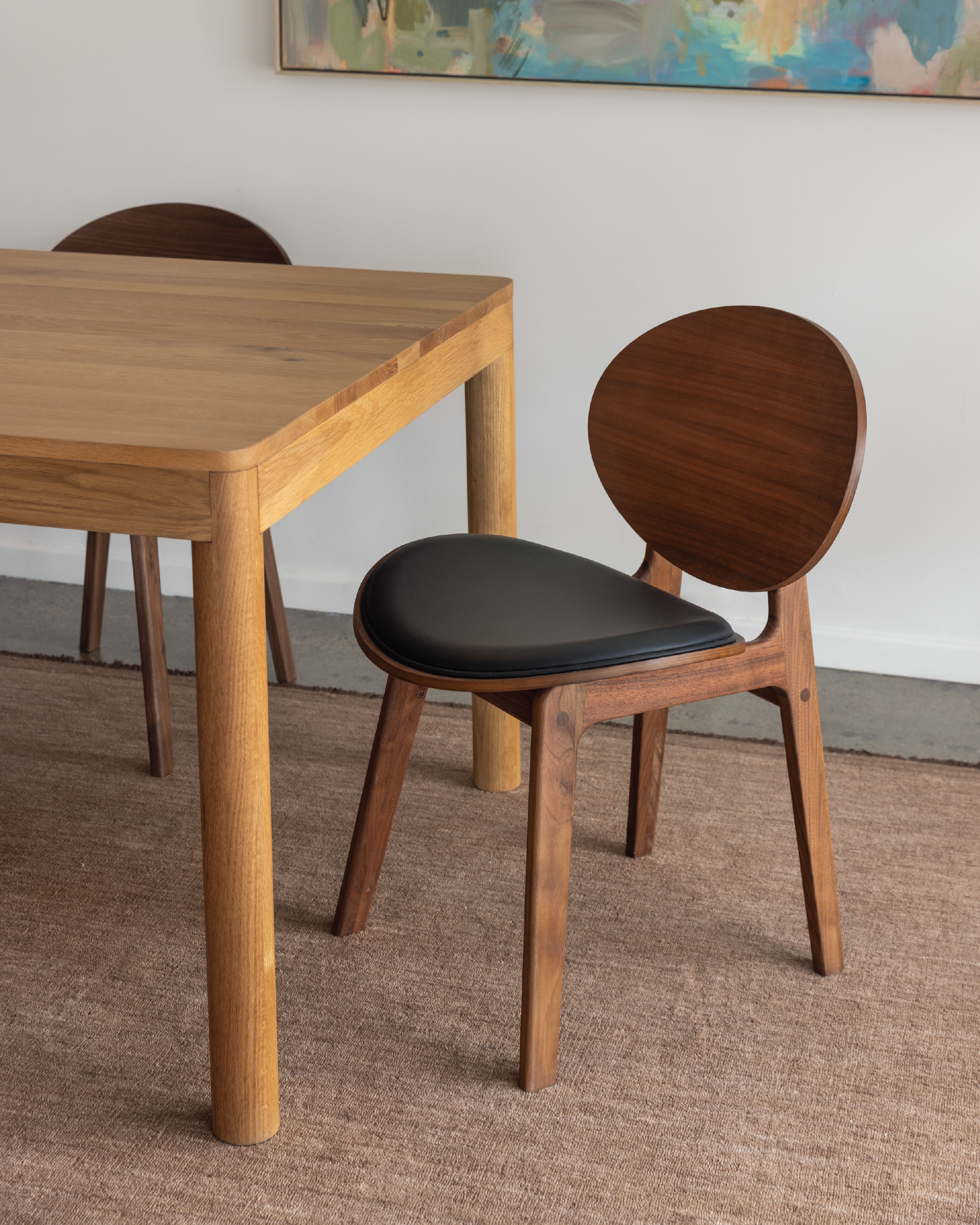 Arna 04 Walnut Black Leather Dining Chair