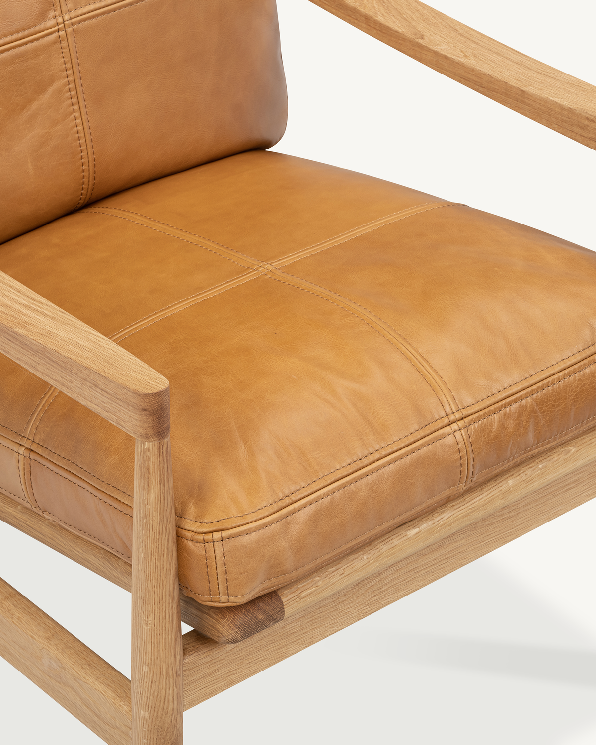 Den Armchair - Oak & Leather
