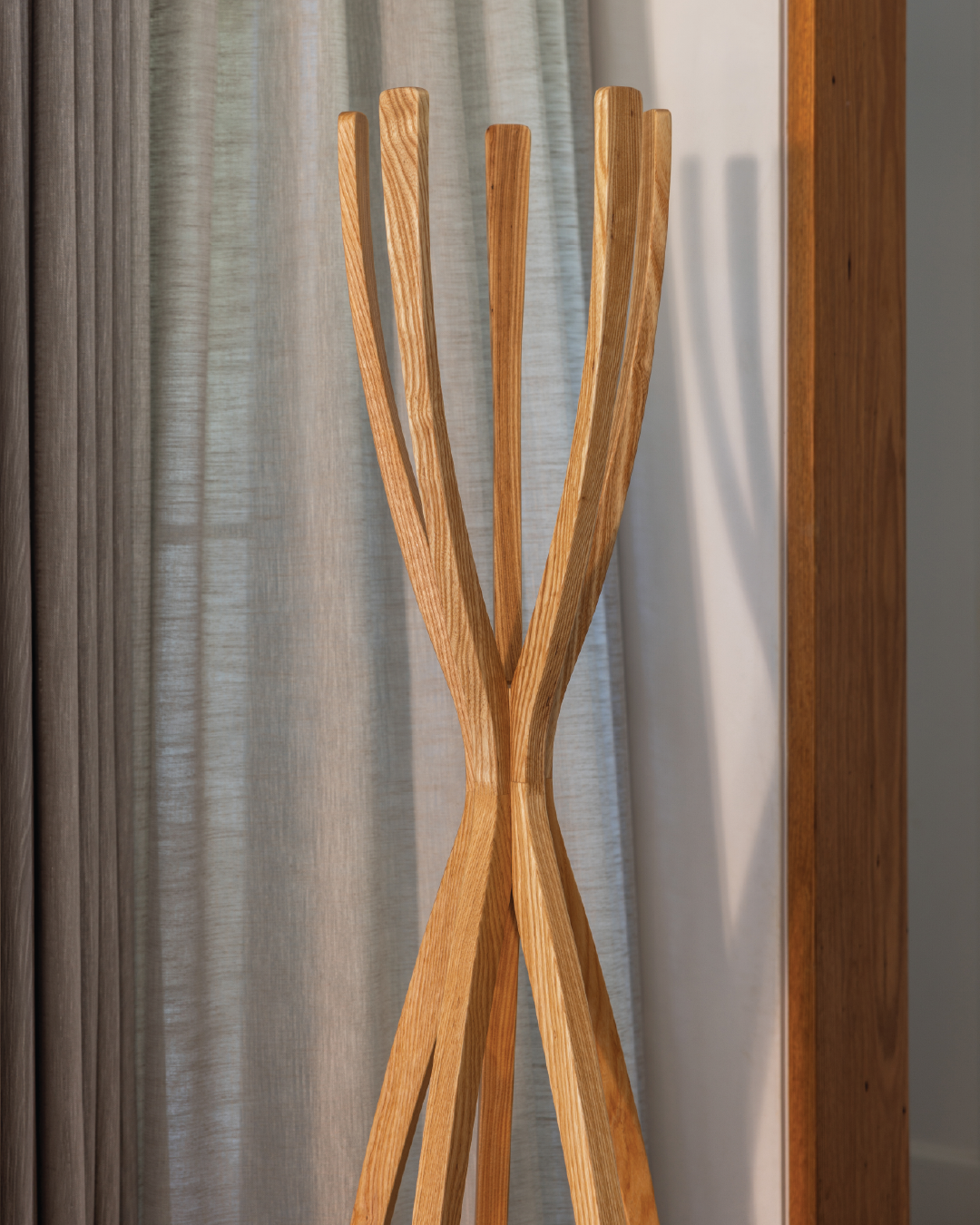 Hamar Coat Stand