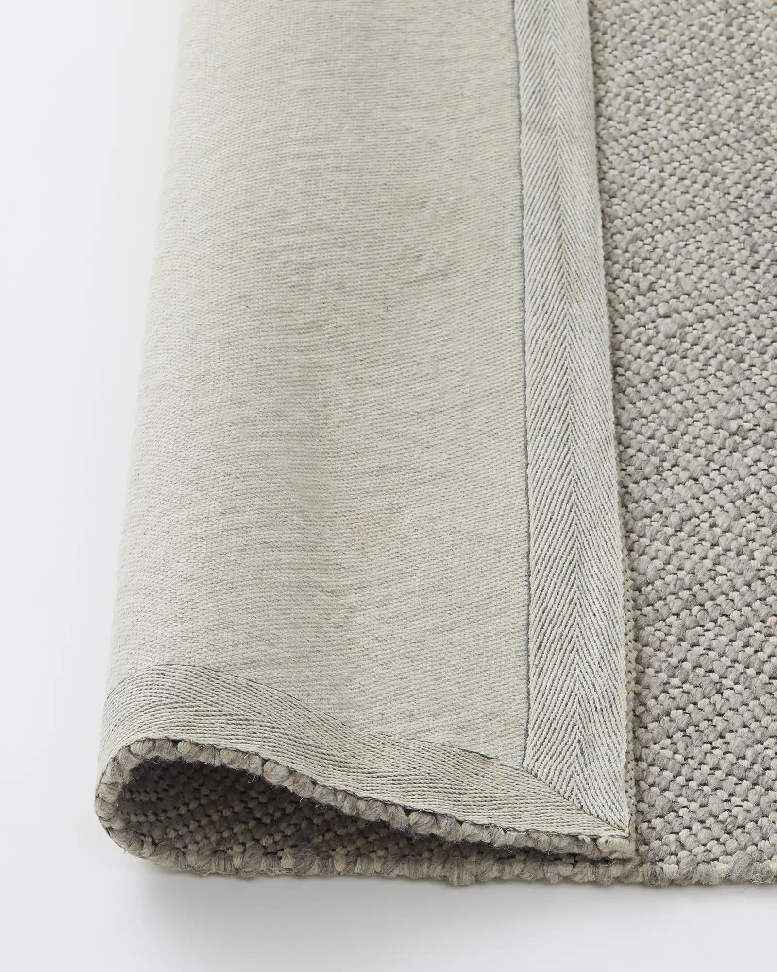 Weave Matterhorn Rug - Basalt