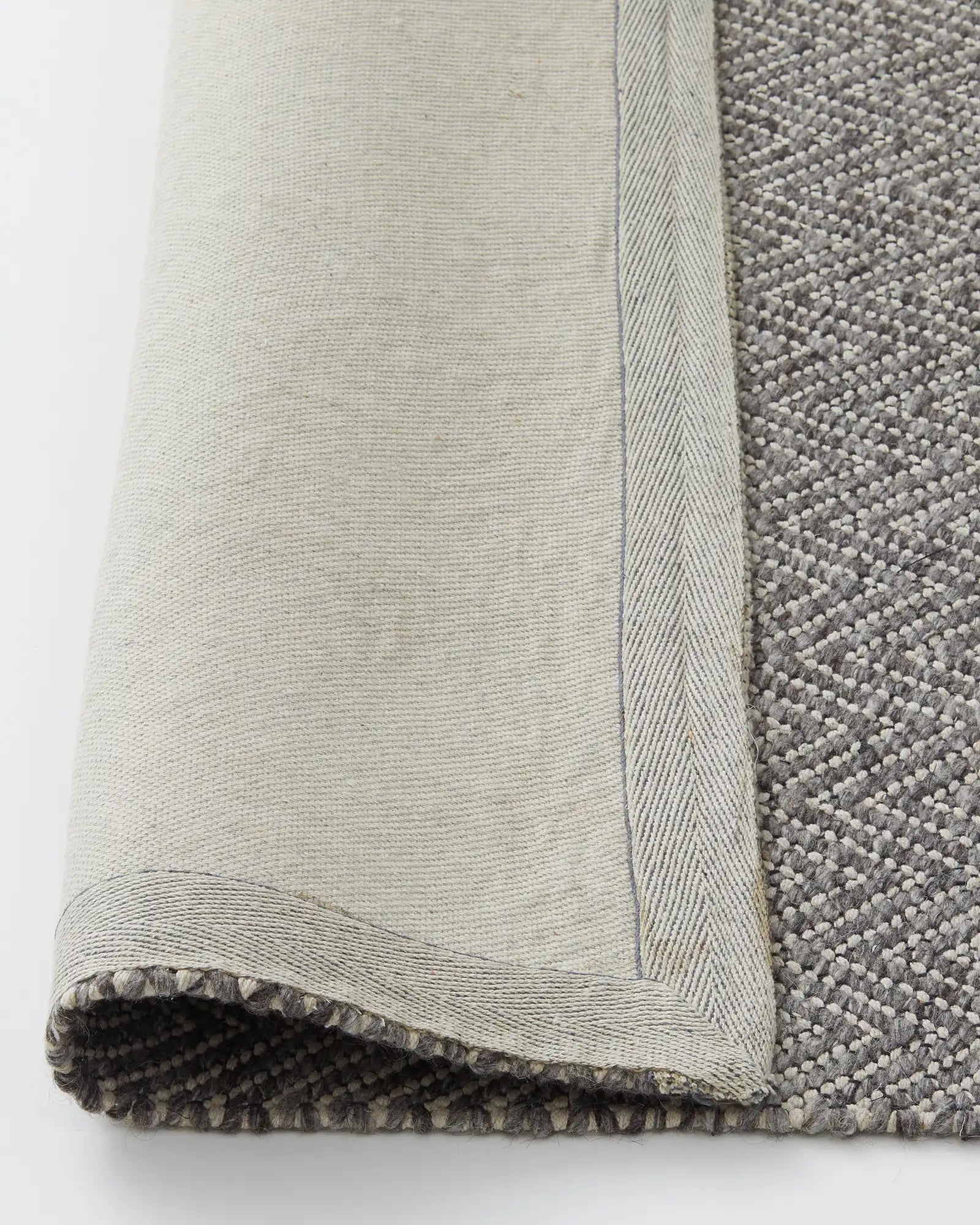 Weave Matterhorn Rug - Tar