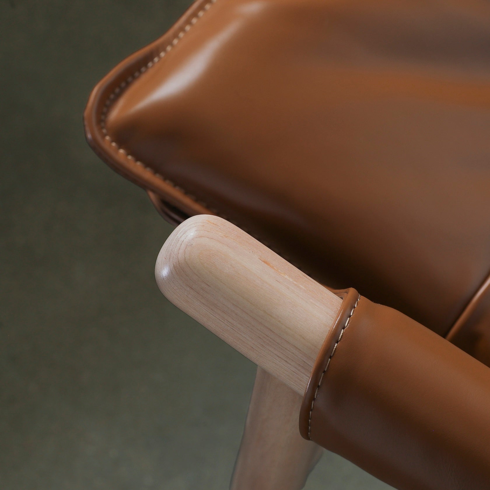 Reading Chair with Ottoman Birch Tan Leather