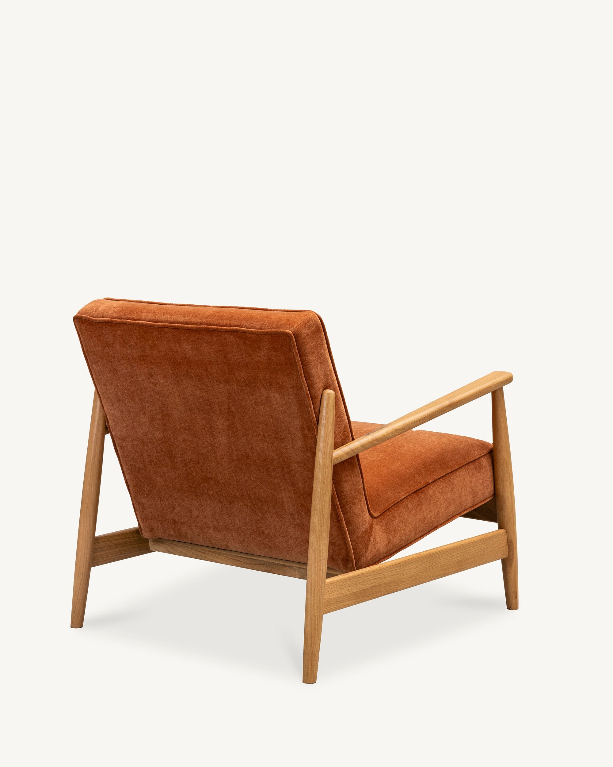 Arna Lounge Chair Rust