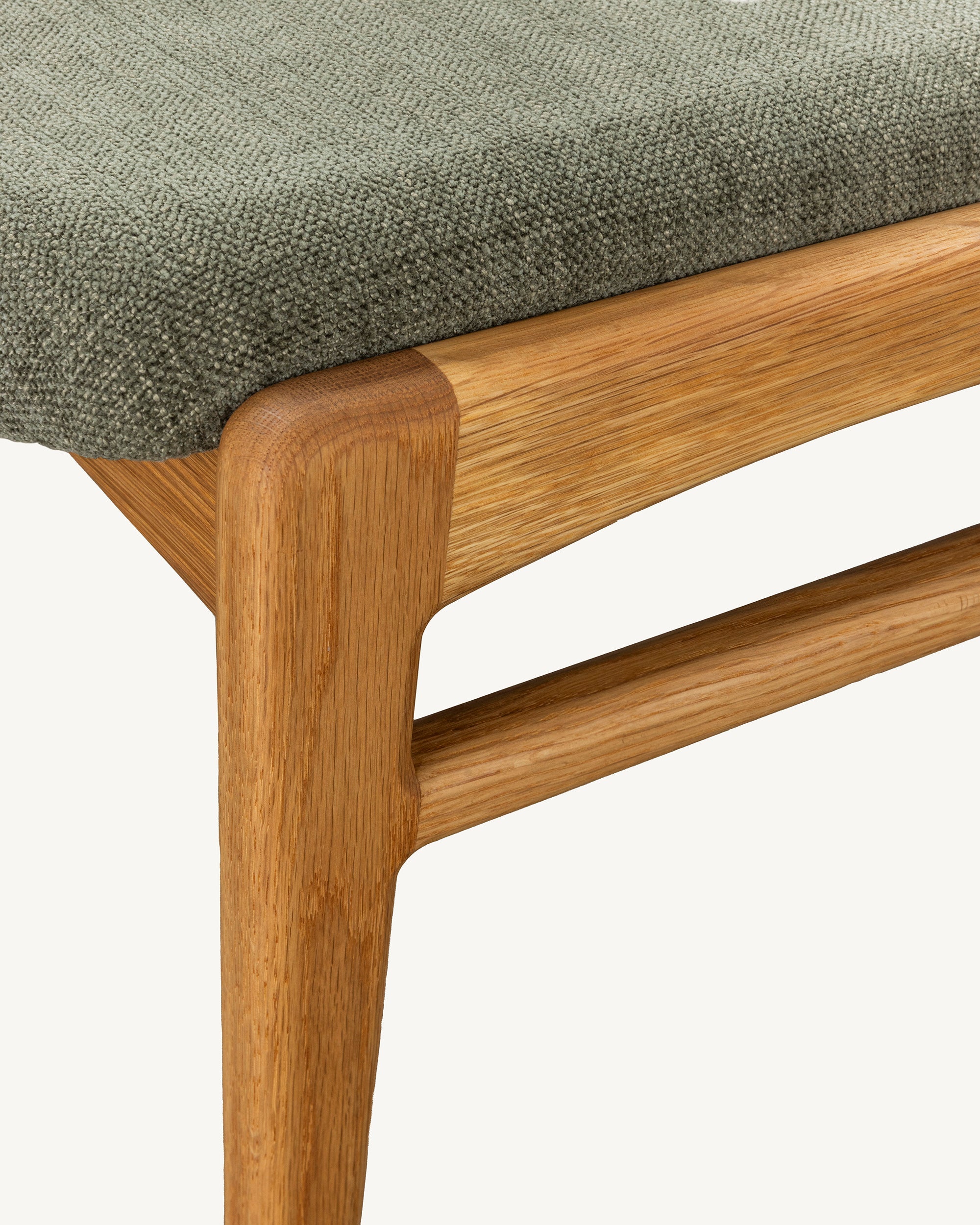 Metsa 01 Solid Oak Dining Chair Clover