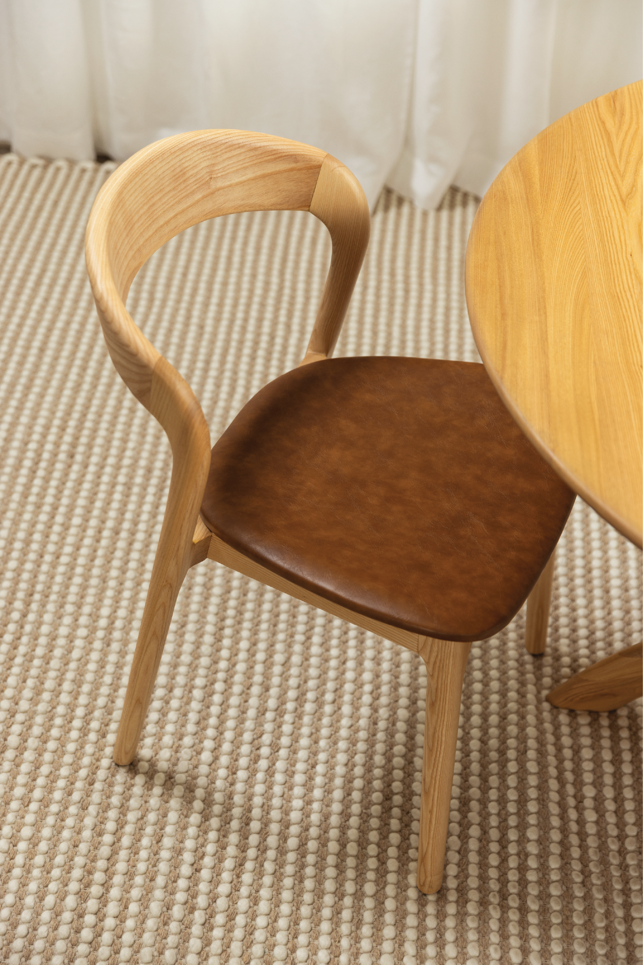 Vara 01 Ash Tan Faux Leather Dining Chair