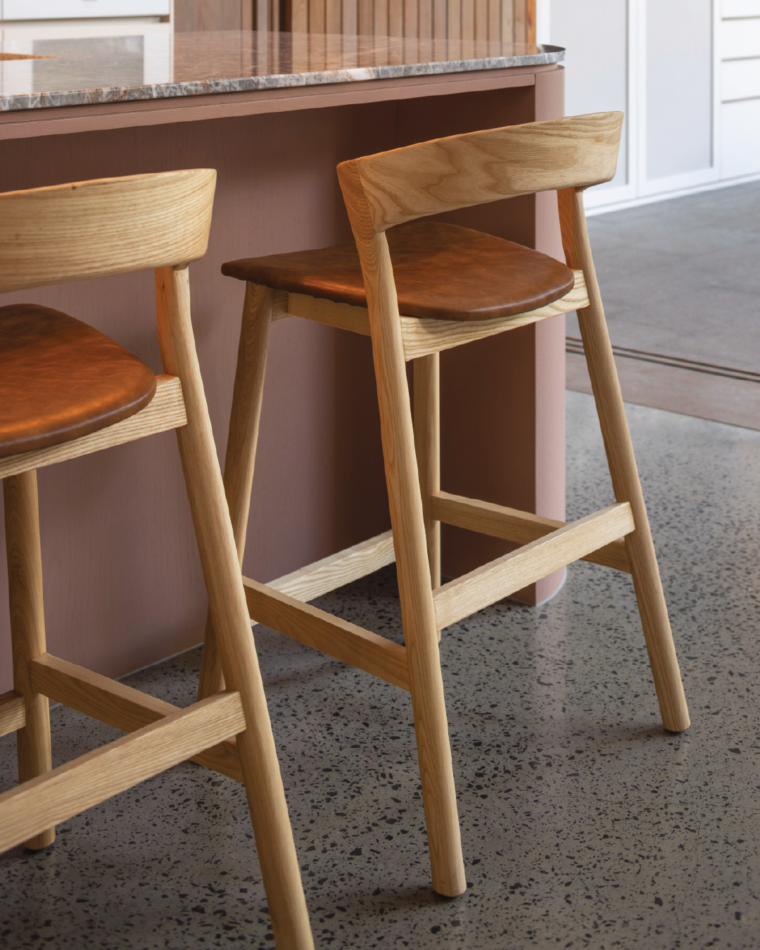 Vara 01 Counter Stool - Tan
