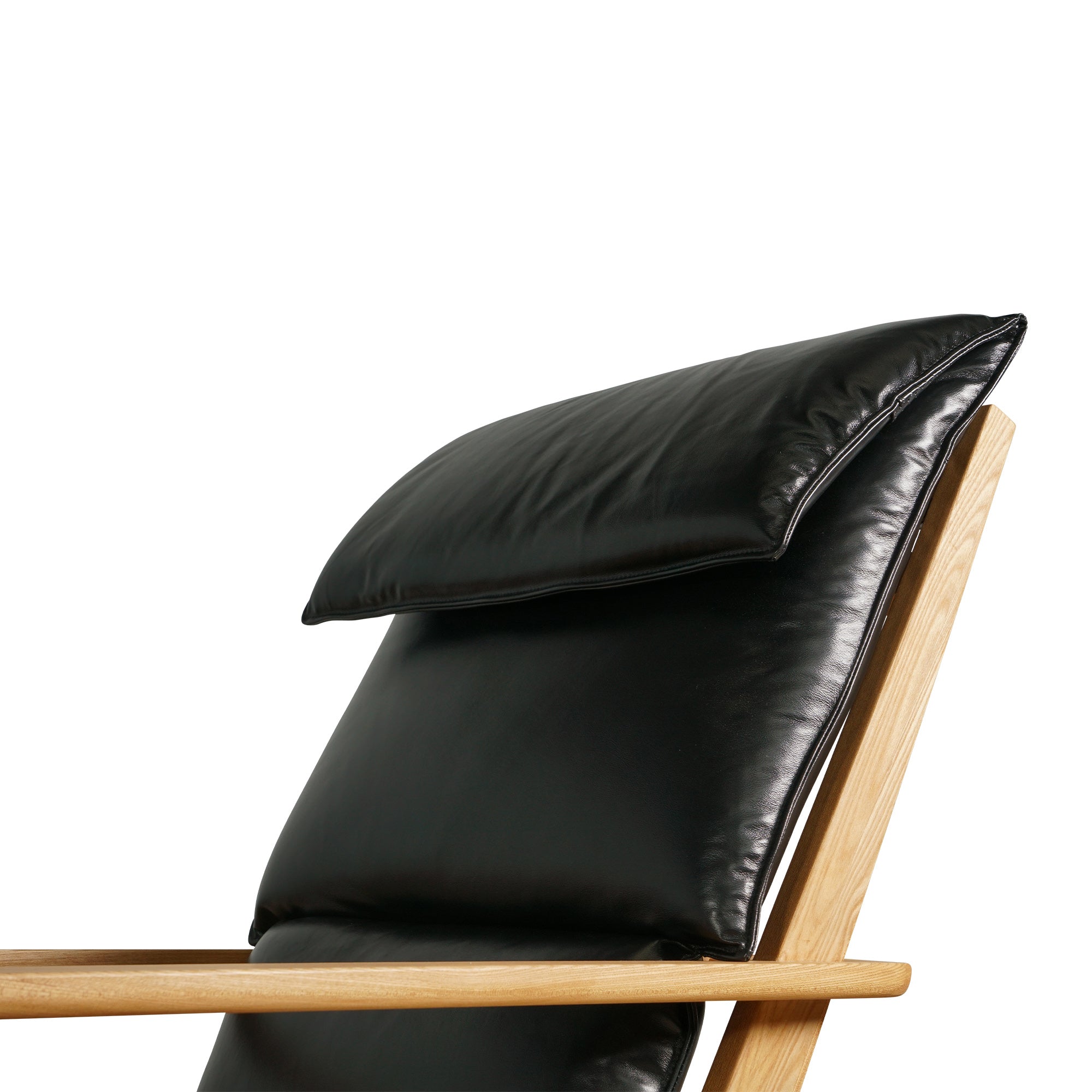 Nord Black Leather Lounge Chair