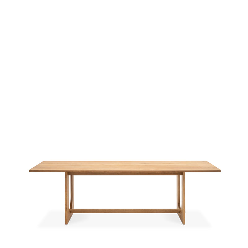 Arke Dining Table
