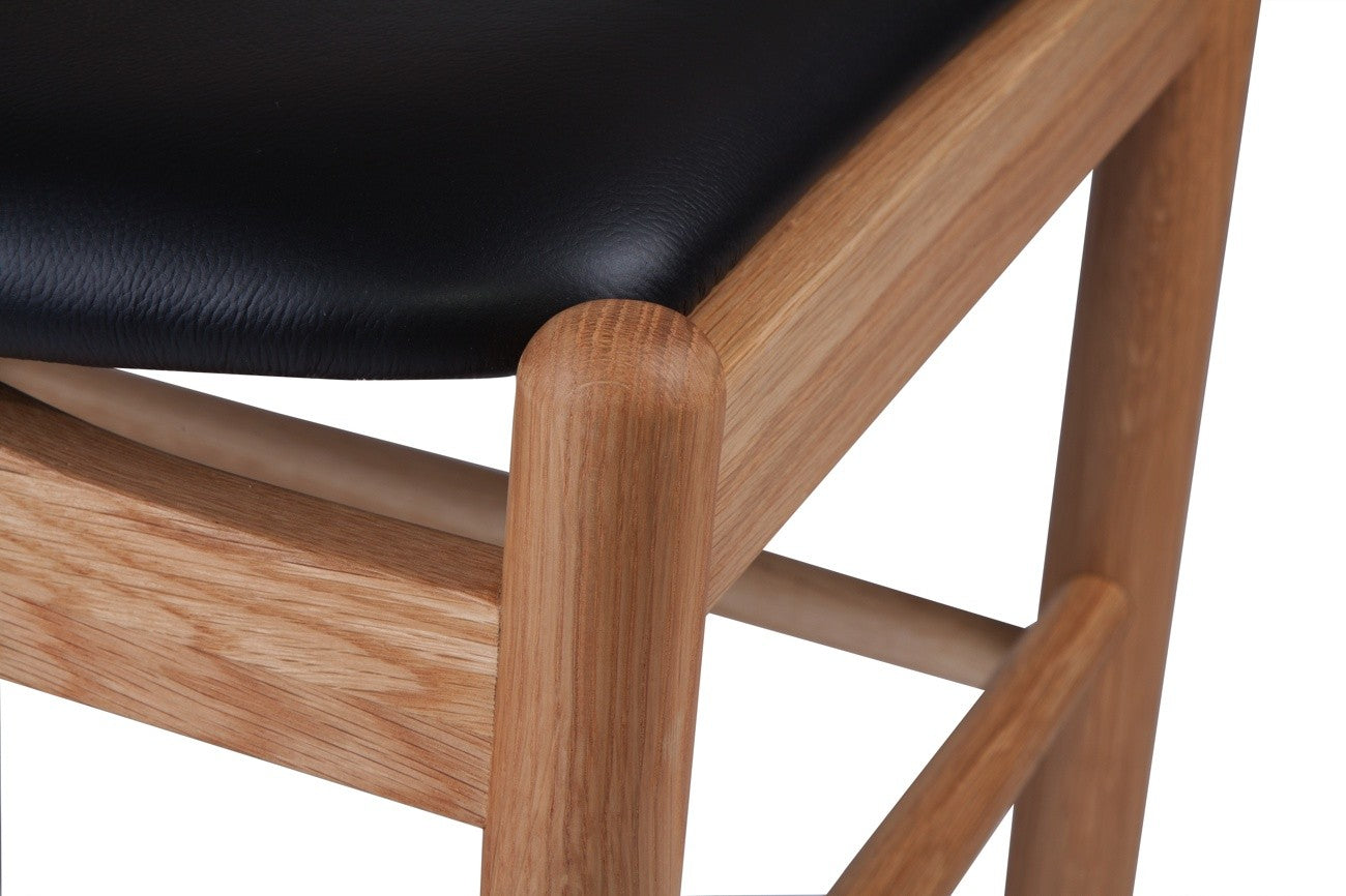 Forest 02 Black Full-Grain Leather Oak Dining Chair
