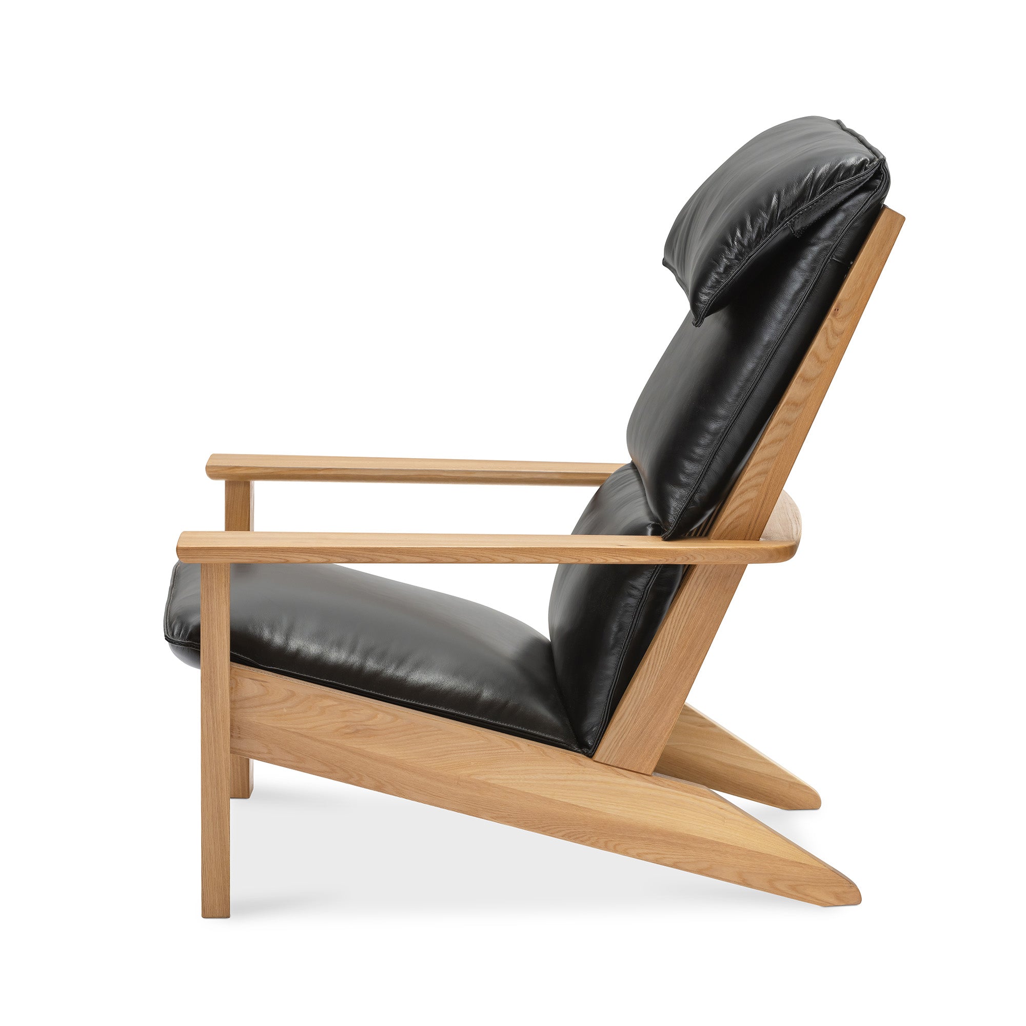 Nord Black Leather Lounge Chair