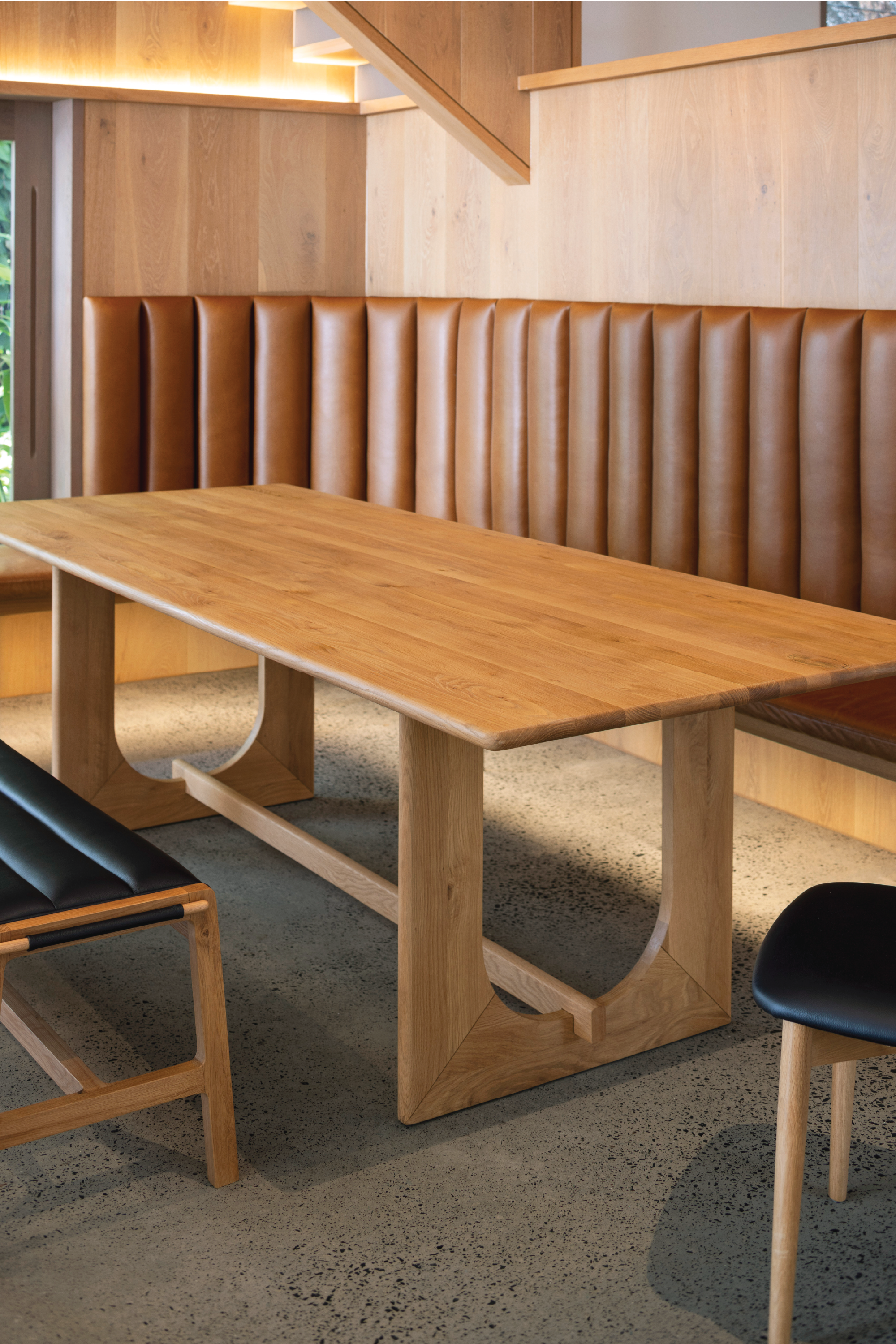 Arke Solid Oak Dining Table