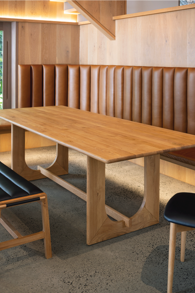 Arke Dining Table