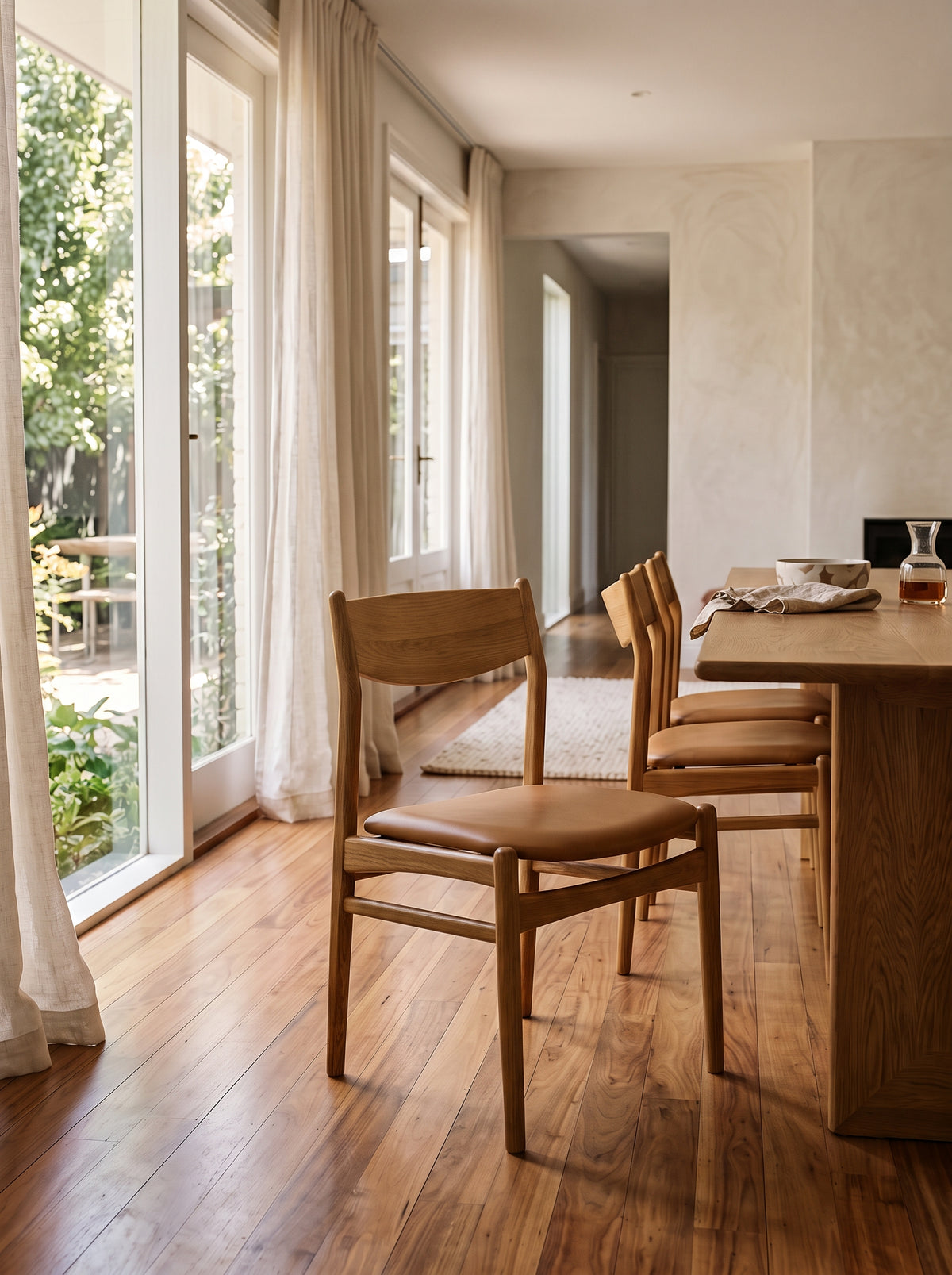 Arna 05 Dining Chair