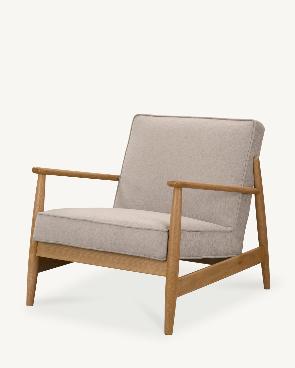 Arna Lounge Chair