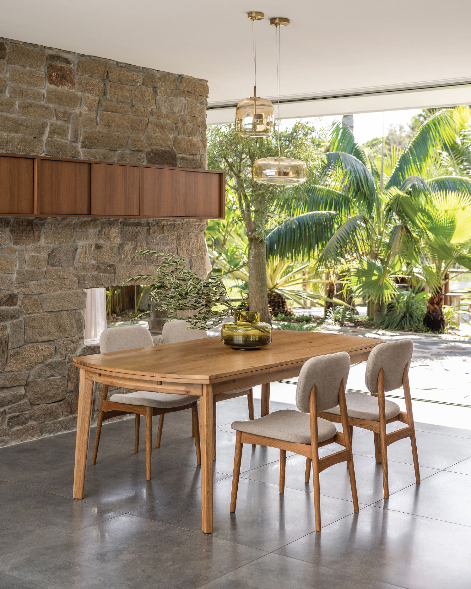 Arna Curve Extendable Dining Table