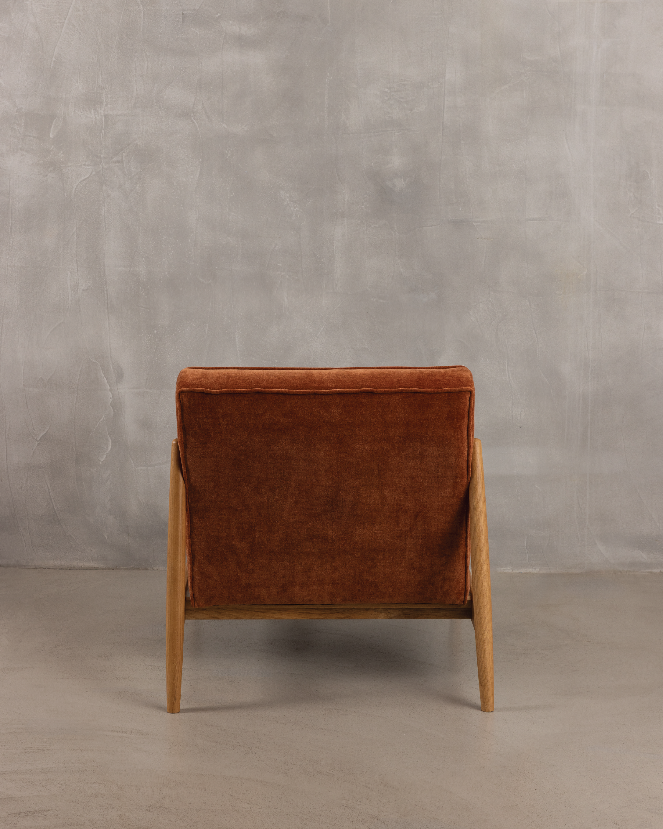 Arna Lounge Chair Rust
