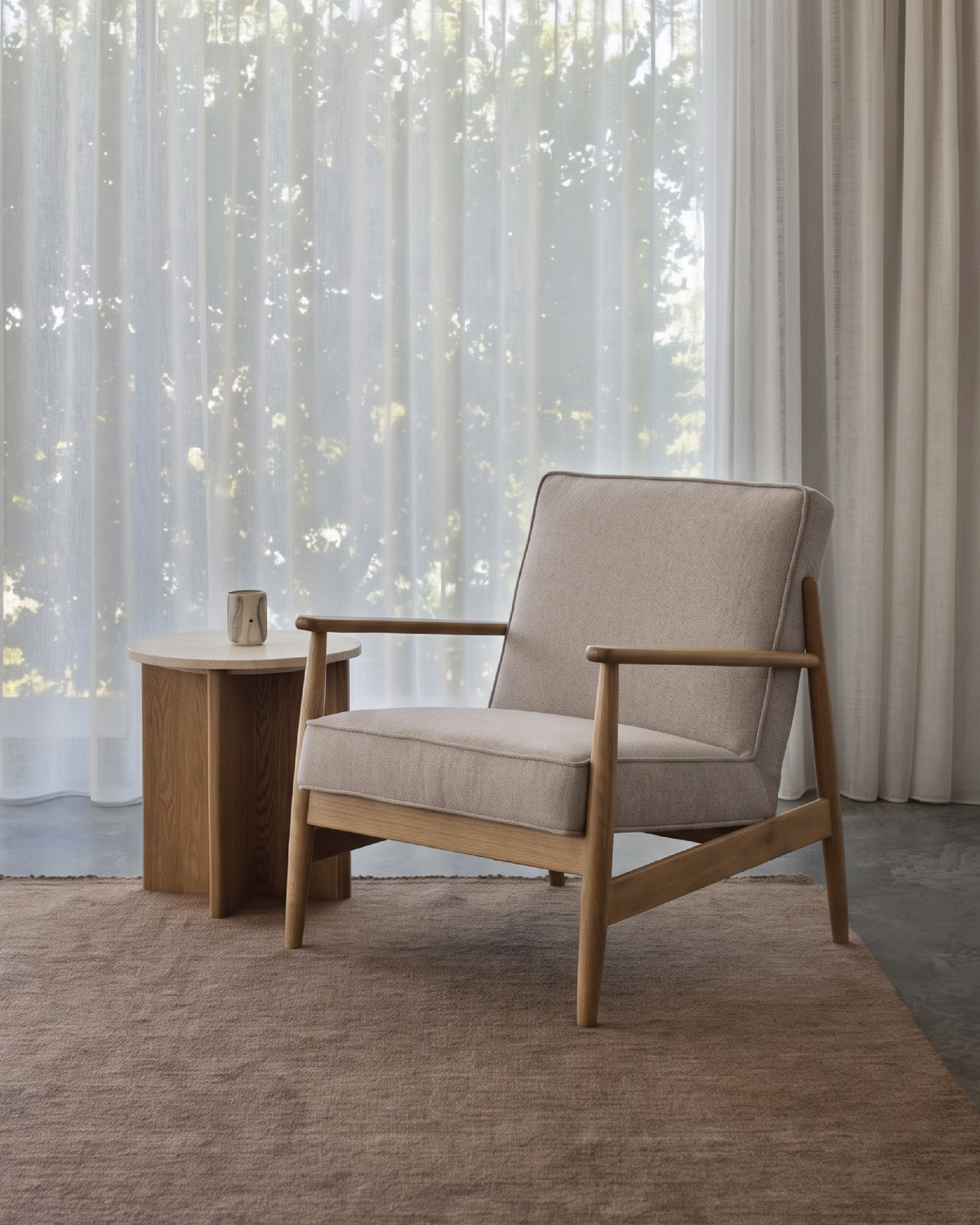 Arna Lounge Chair