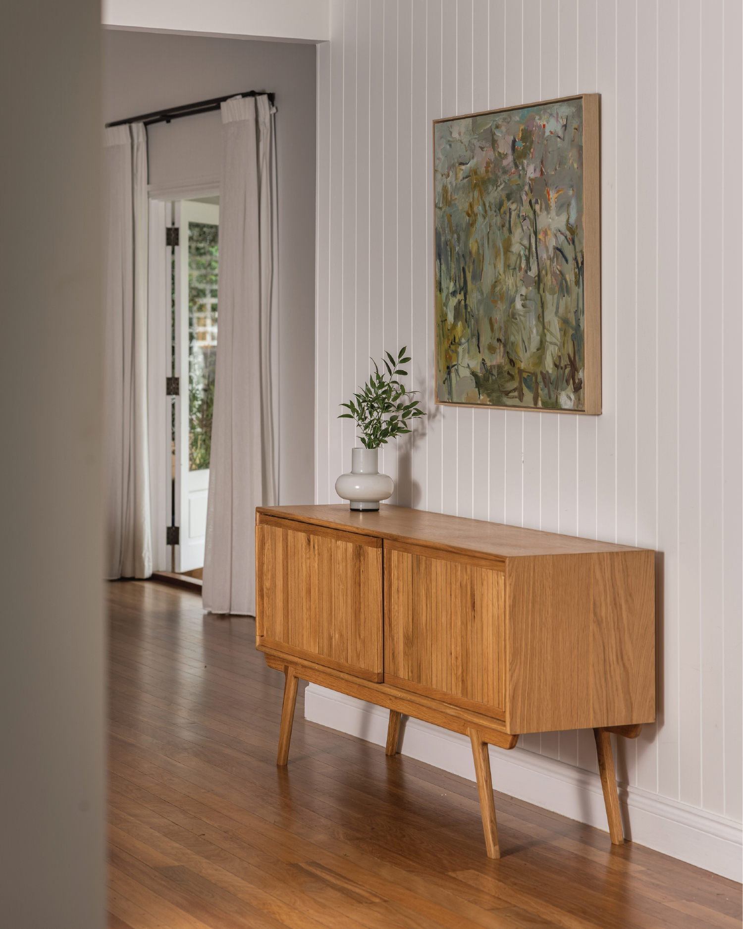 Arna Sideboard