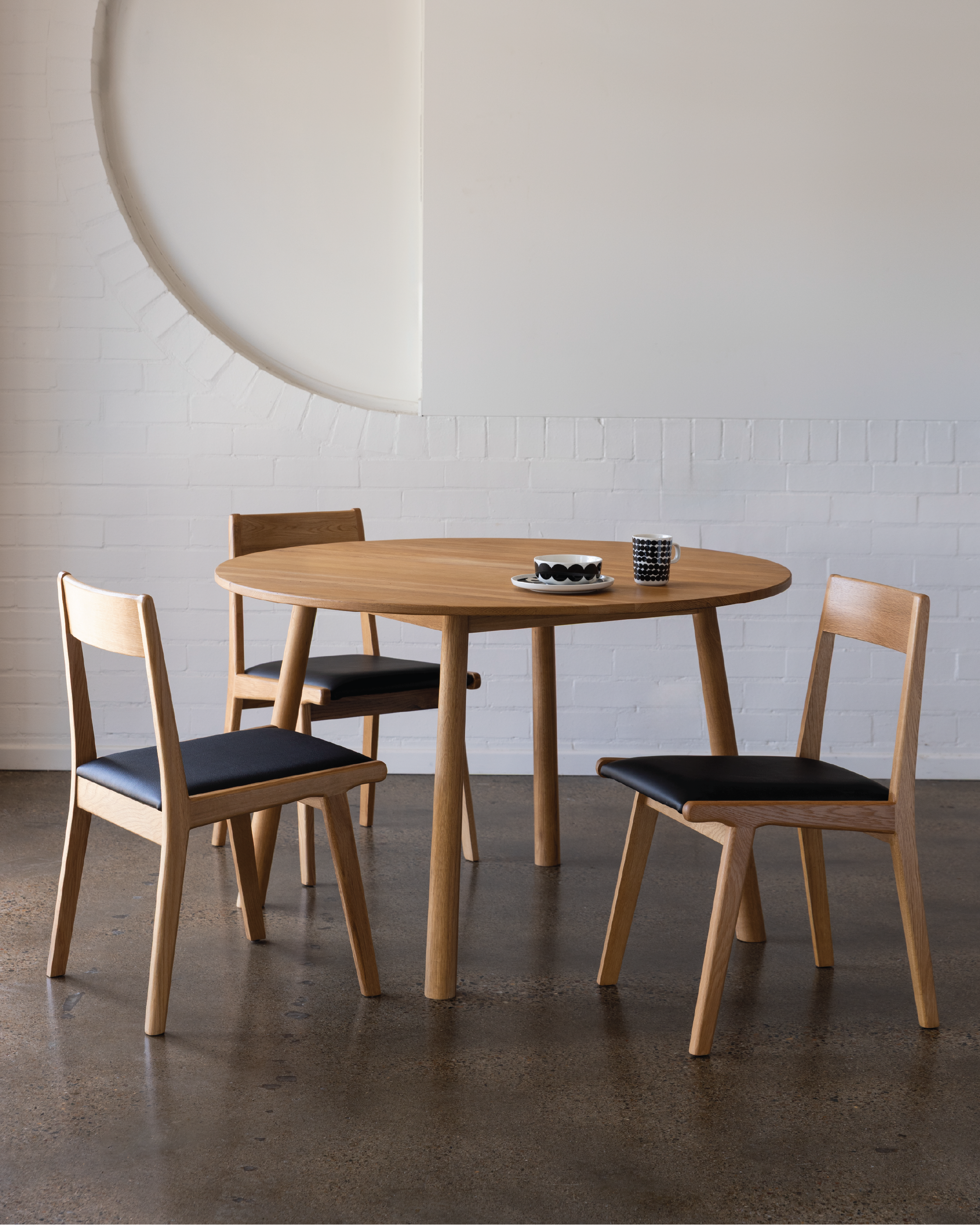 Forest 01 Black Authentic Leather Oak Dining Chair