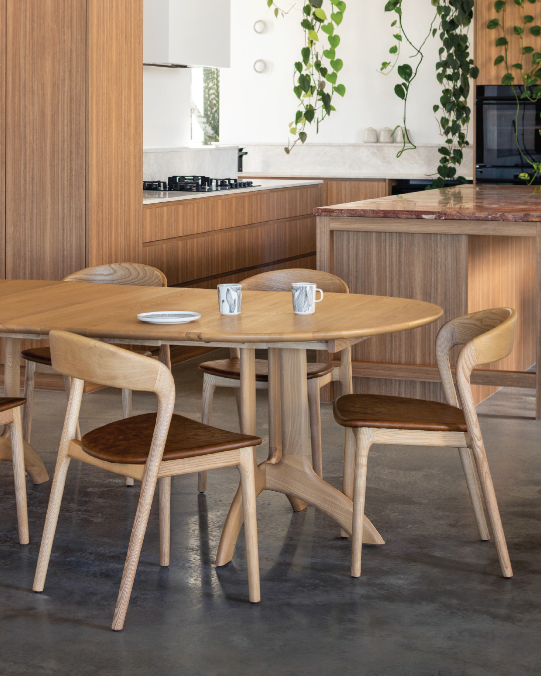 Vara 01 Dining Chair