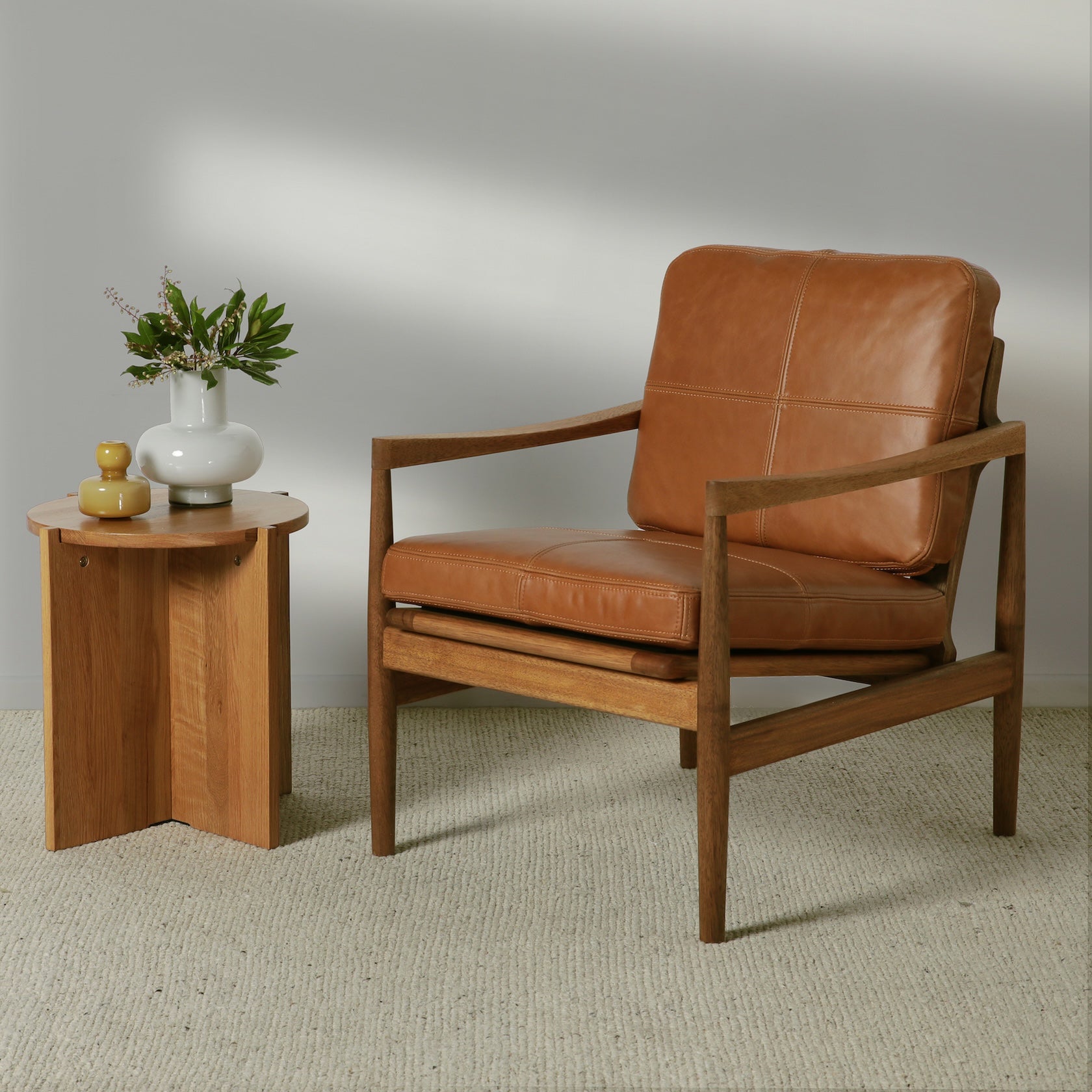 Den Armchair Walnut Tan Leather