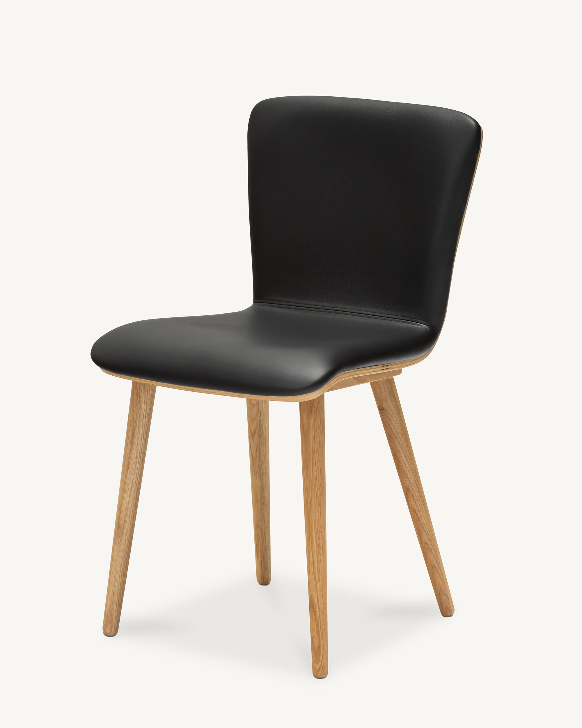 Arna 02 Oak Black Leather Dining Chair