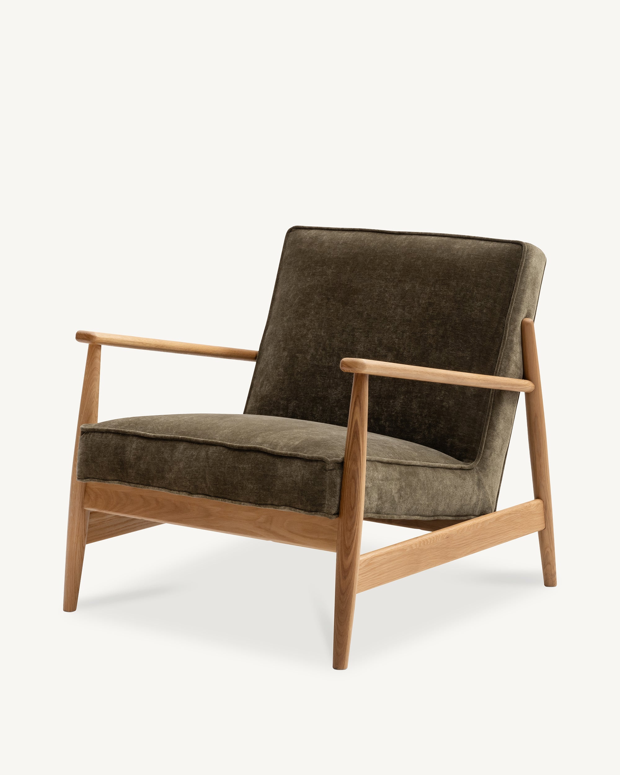 Arna Lounge Chair Olive