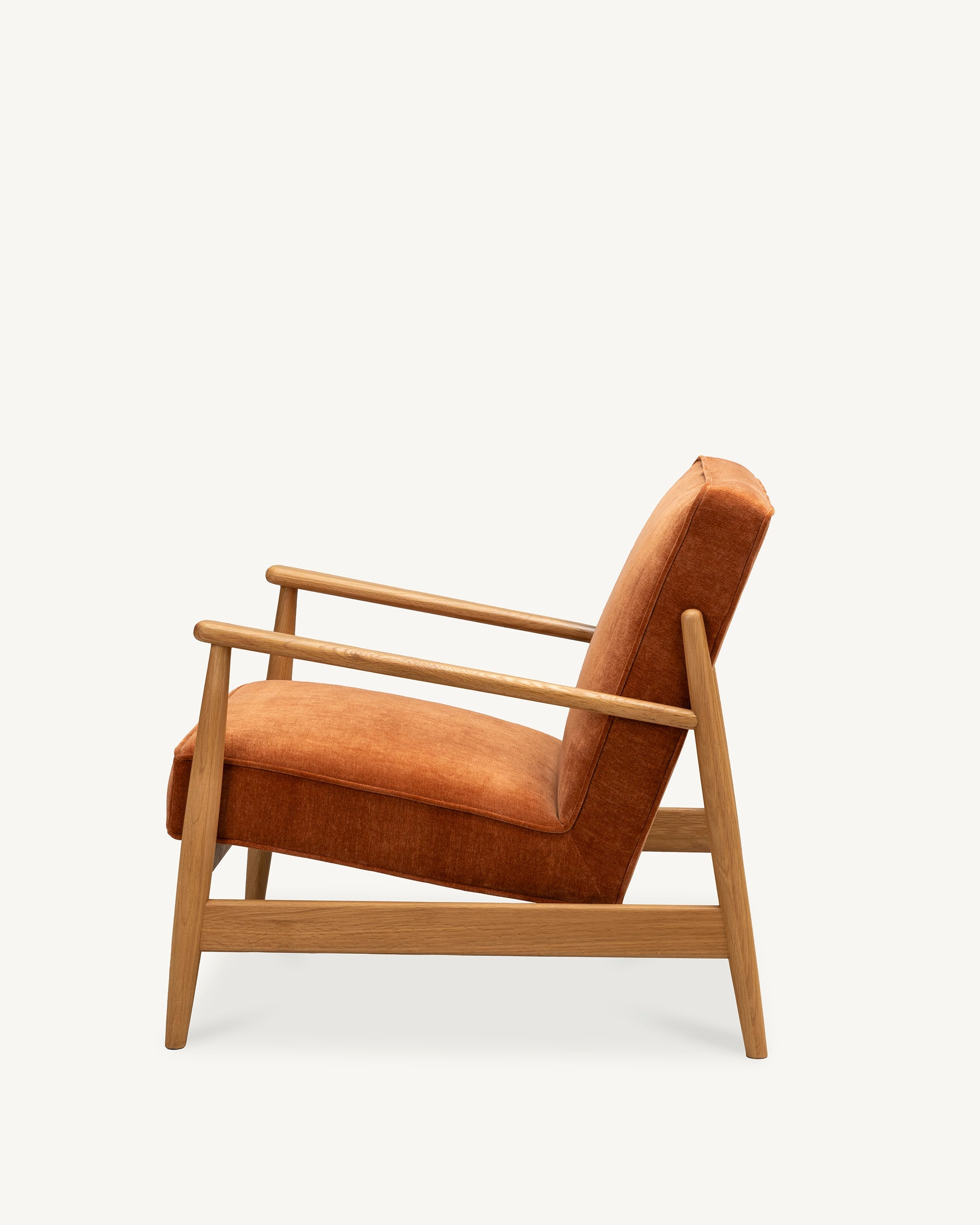 Arna Lounge Chair Rust
