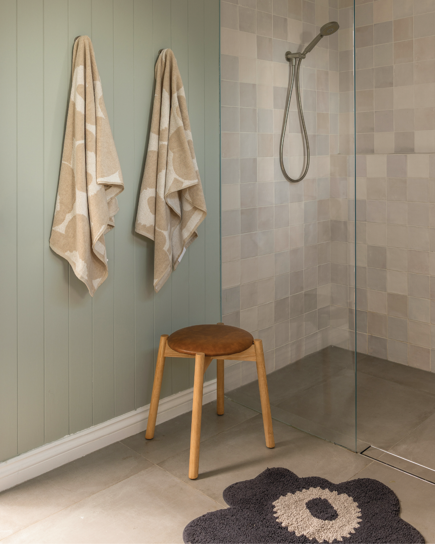 Vara Stool